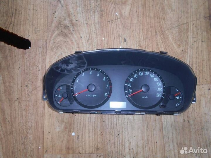 Панель приборов Hyundai Elantra 2000-2006