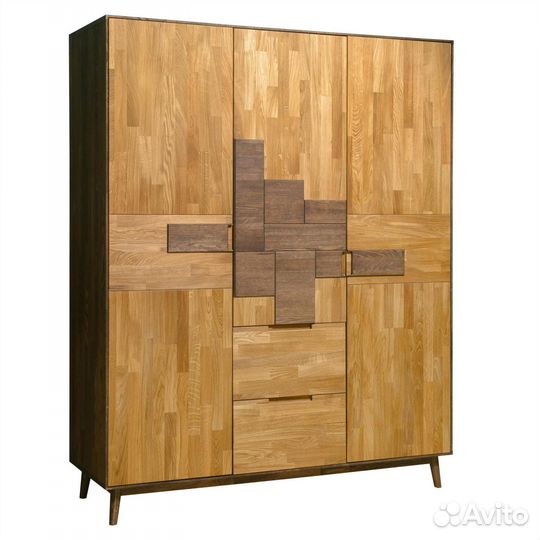 Шкаф 3-дверный 