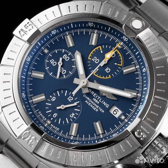 Breitling Avenger Chronograph 45 mm