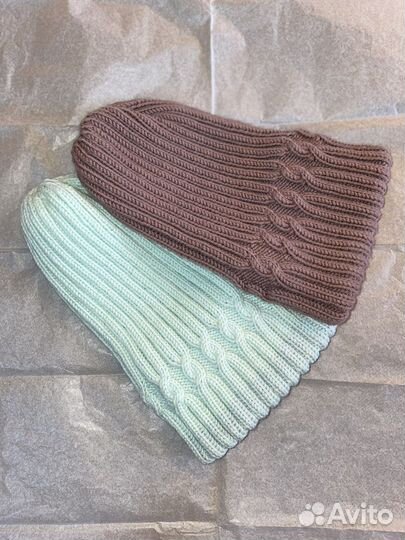 Шапка женская вязаная ручная работа