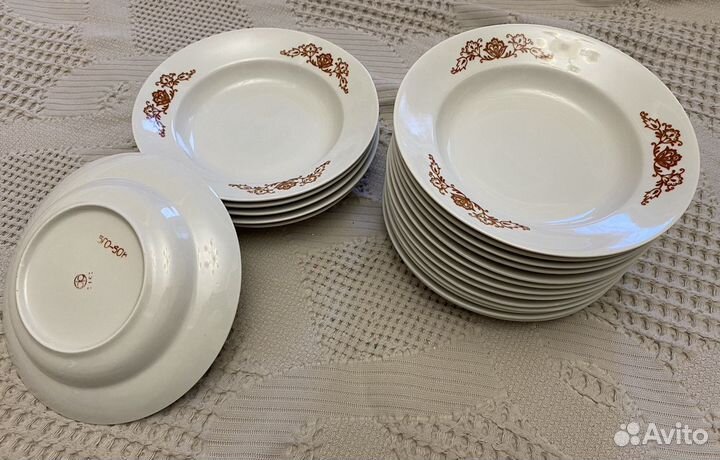 Тарелка СССР полупорционная новая для 1 блюд