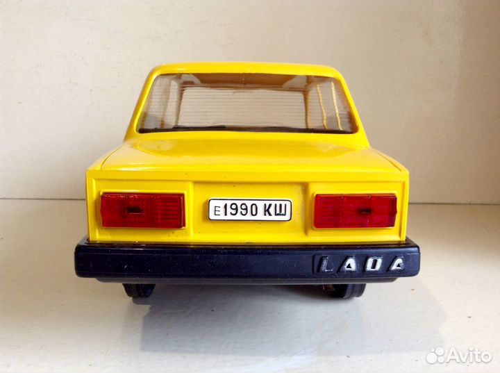Машина ваз-2107, 1/9, СССР