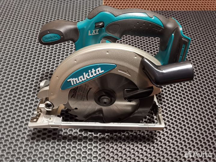 Дисковая пила Makita LXT DSS610Z