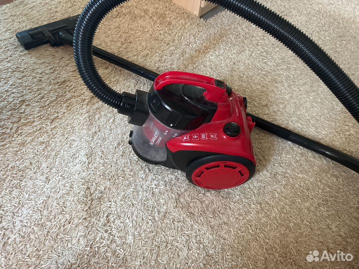 Пылесос Scarlett