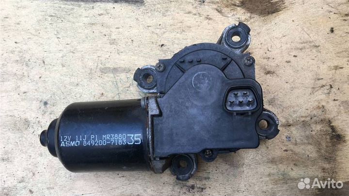 Мотор стеклоочистителя Mitsubishi Pajero /Montero