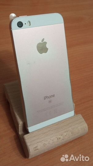 iPhone SE, 32 ГБ