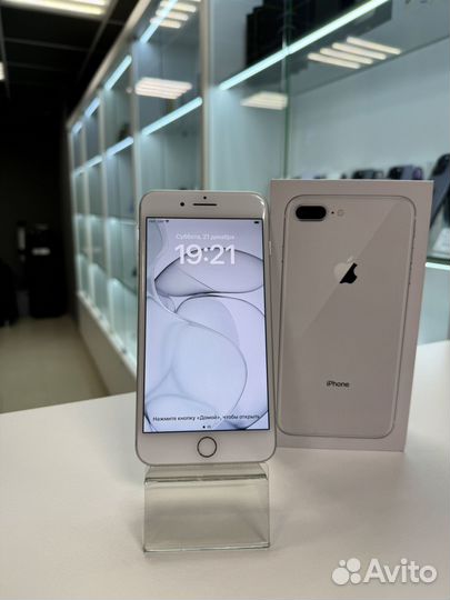 iPhone 8 Plus, 64 ГБ