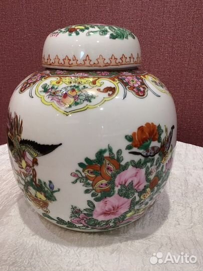 Ваза китайская с крышкой