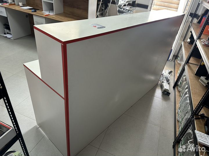 Компьютерный стол