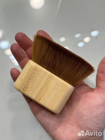 Кисть большая Ecotools