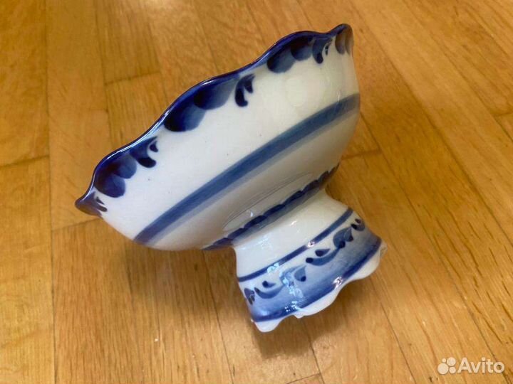 Вазочка гжель Лакомка новая