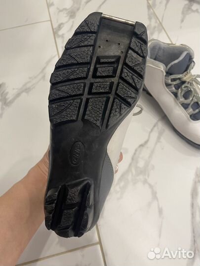 Лыжные ботинки 34 35 размер, 22 см по стельке