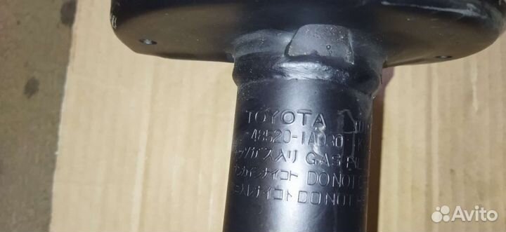 Стойки амортизатора toyota levin/trueno AE111