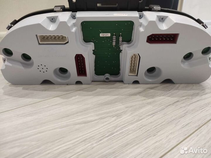 Щиток приборов Газель универсальная часы+вольтметр