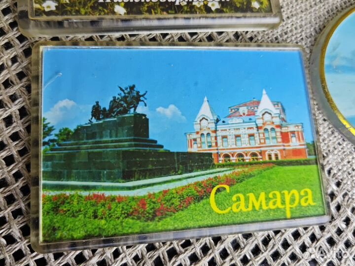 Магниты на холодильник города России и страны