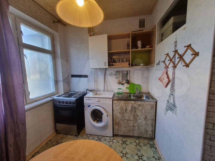 2-к. квартира, 56 м², 6/9 эт.