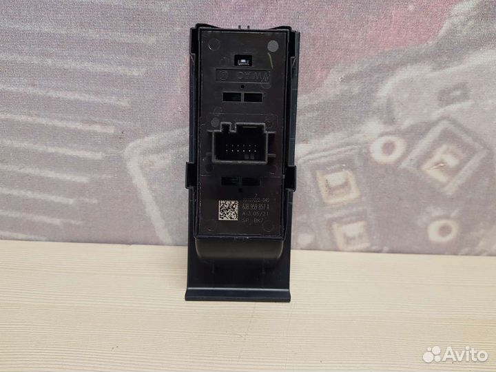 Блок стеклоподъемников Volkswagen Polo 6 Liftback