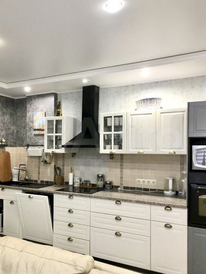 4-к. квартира, 116 м², 18/22 эт.