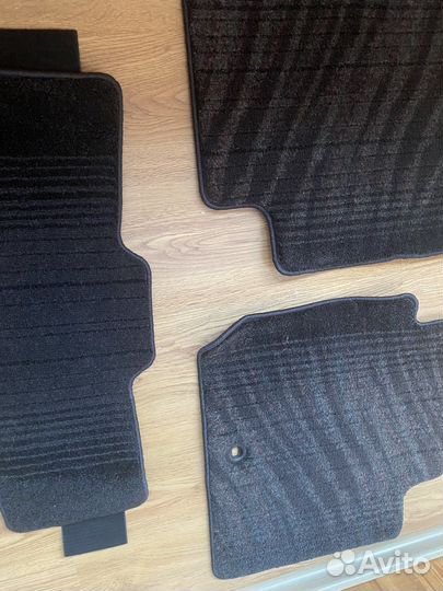 Автомобильные коврики crown s210