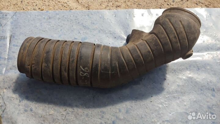 Гофра воздушного фильтра VW Passat B3 2E