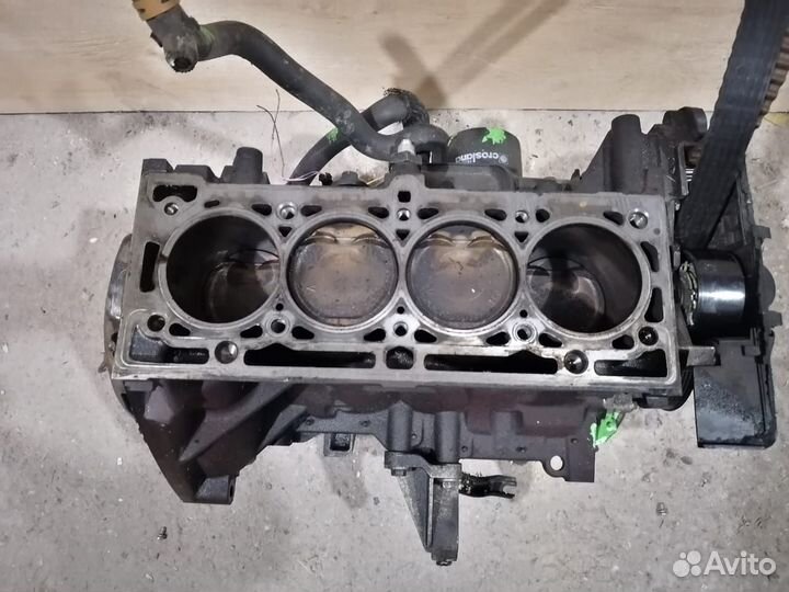 Блок двигателя в сборе Renault Clio 1.6 Бензин K4M