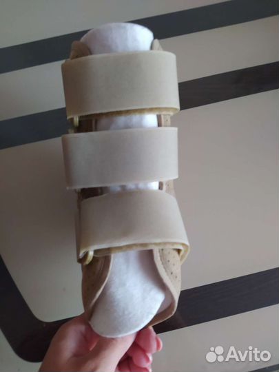 Бандаж на голеностопный сустав