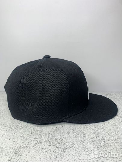 Бейсболка с прямым козырьком New Era Jordan