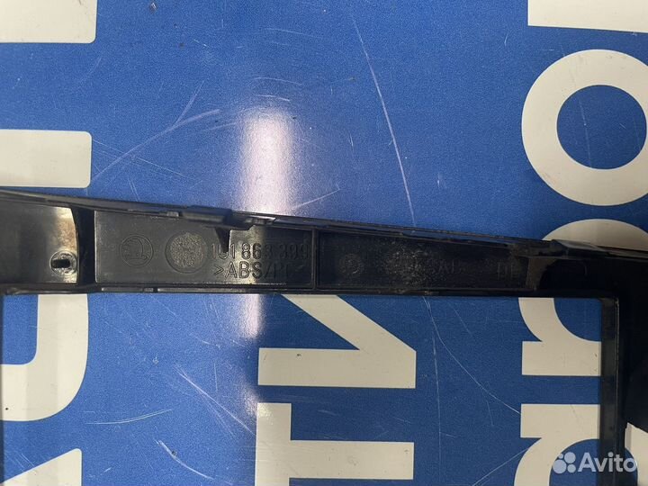 Рамка магнитолы 1U1863399 Skoda Octavia (A4) 2007