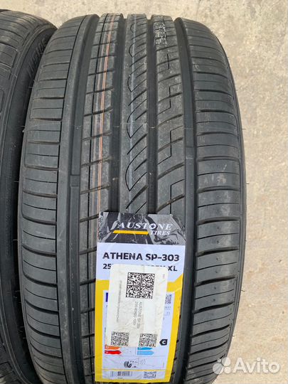 Austone Athena SP-303 255/45 R20