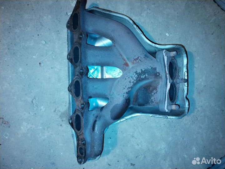 Коллектор выпускной 4g15