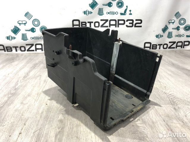 Корпус акб Ford Focus 3 pnda 2011