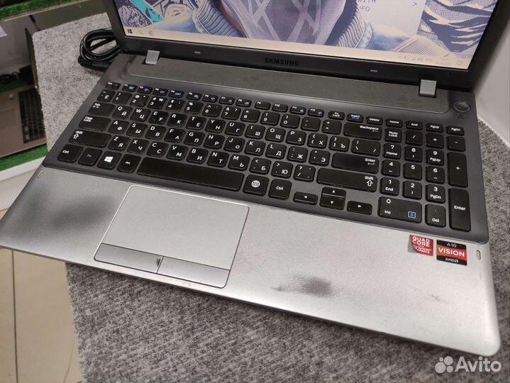 Ноутбук Samsung AMD A10-4600M