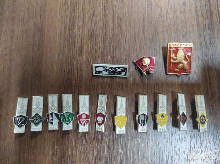 Значки Олимпиада 1980 года