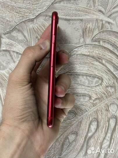 iPhone SE (2020), 64 ГБ