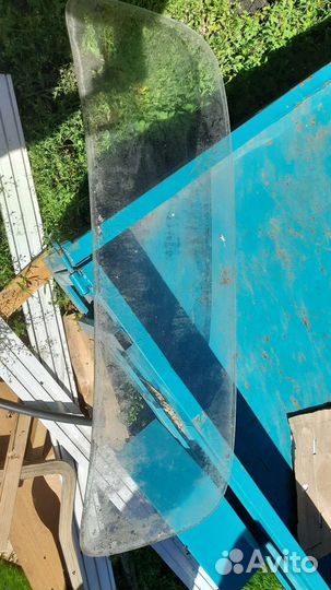 Стекло лобовое