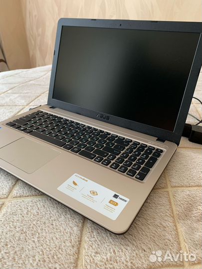 Ноутбук asus vivobook