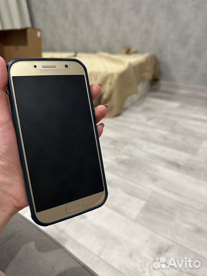 Samsung Galaxy A7 (2017) SM-A720F Single Sim, 3/32 ГБ