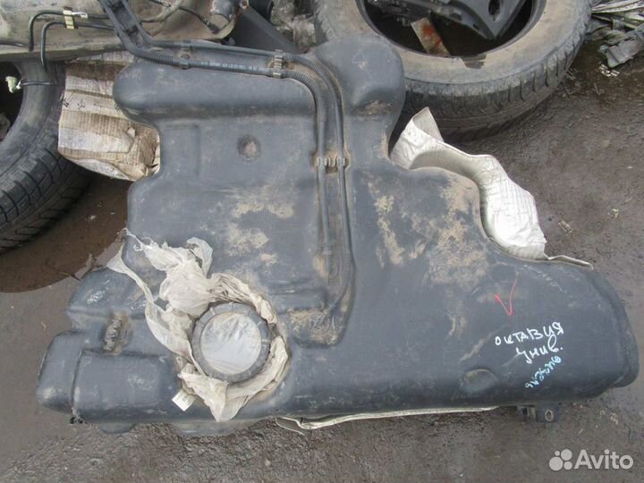 Бак топливный Skoda Octavia A4