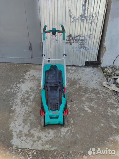 Газонокосилка электрическая Bosch rotak 34