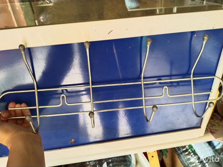 Вешалка настенная