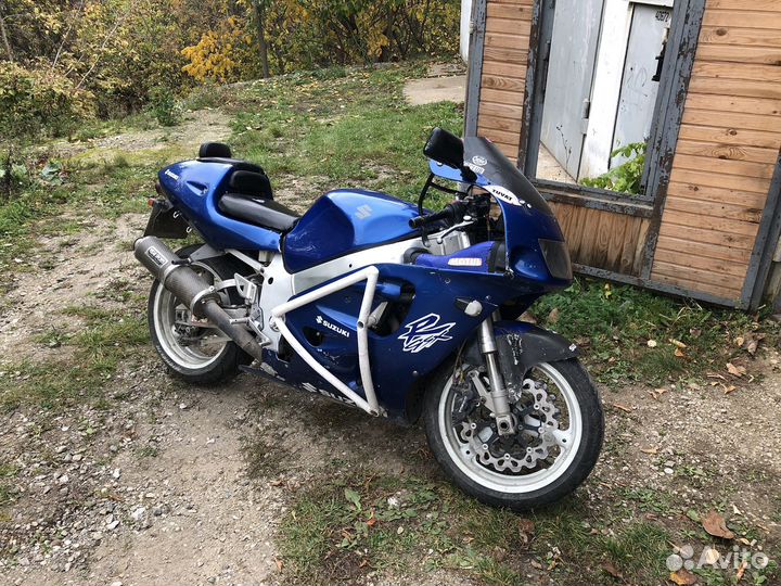 Suzuki GSX-R 750