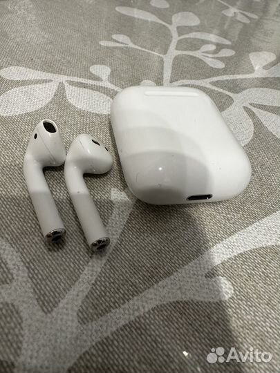 Беспроводные наушники apple airpods 2