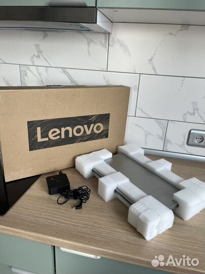 Новый шустрый ноутбук Lenovo Core-i3/8GB DDR4