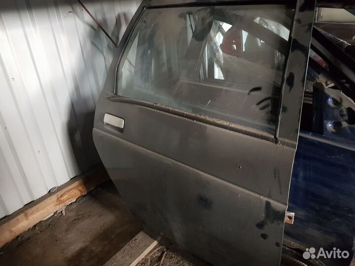 Дверь задняя правая Ваз 2111