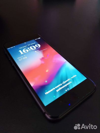 iPhone 8