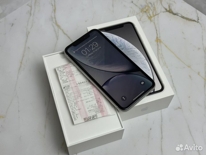 iPhone Xr, 64 ГБ