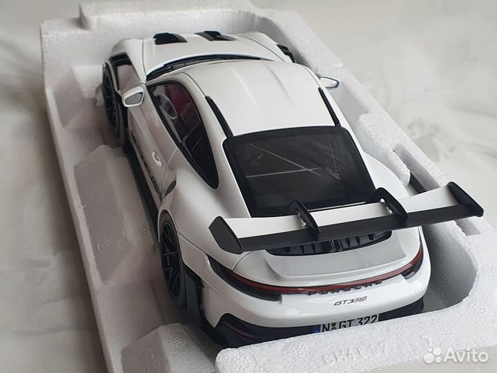 Porsche gt3rs 1:18