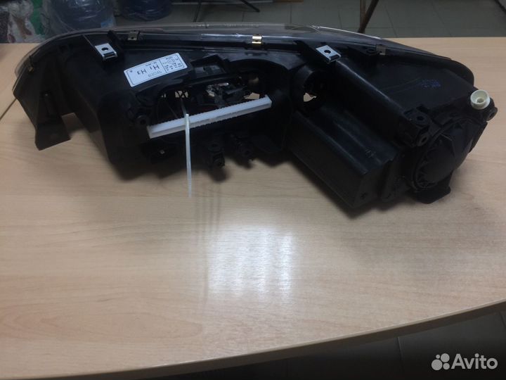 Фара передняя правая Mazda 6 GG 2005-2008