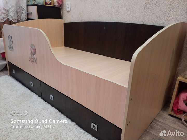 Детская кроватка