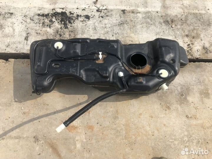 Бак топливный Nissan Tiida c11